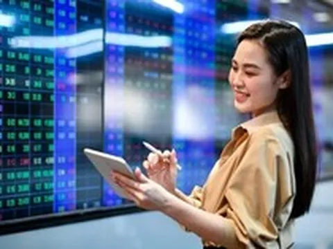 Chứng khoán tuần qua: VN-Index lập đỉnh lịch sử, một cổ phiếu bluechips bị khối ngoại “xả” đột biến