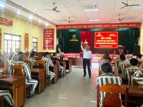 Phạm nhân sắp chấp hành xong án được tư vấn pháp luật tái hòa nhập