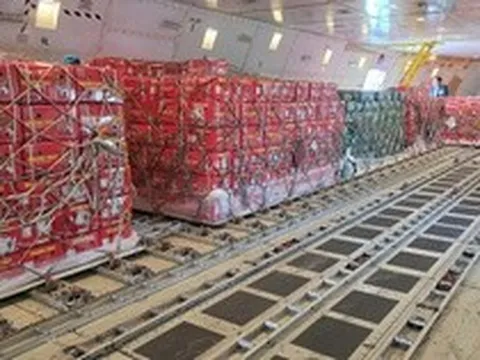VIDEO: Chuyến bay đặc biệt đưa 98 tấn nông sản Việt vào chuỗi bán lẻ nổi tiếng thế giới