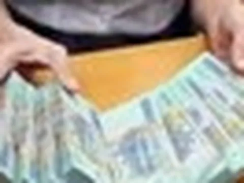 Vì sao tiền gửi ngân hàng giảm mạnh?