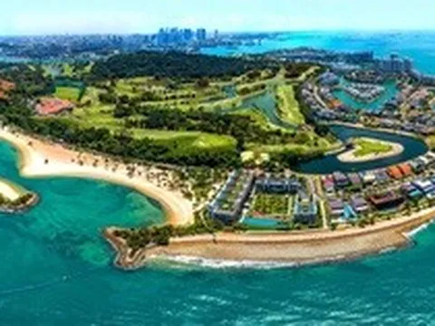Nha Trang phiên bản Pre-Sentosa: Tiêu dùng bùng nổ, bất động sản dịch vụ lên ngôi