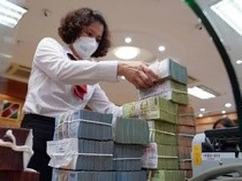 Tiền gửi dân cư lập kỷ lục mới, vượt 10,38 triệu tỷ đồng