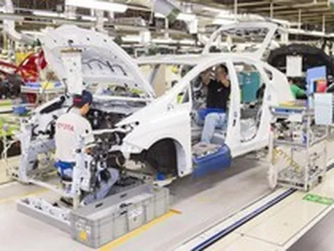 Giá một vật liệu quen thuộc trên ô tô tăng chóng mặt - các hãng xe Nhật đứng ngồi không yên, riêng Toyota dự báo mất 2,5 tỷ USD