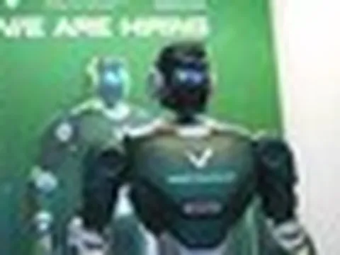 Robot hình người của Vingroup lần đầu ra mắt thế giới: Có thể làm hướng dẫn viên, hỗ trợ an ninh và việc nhà