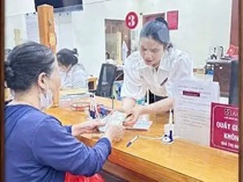 Phát hiện nội dung tin nhắn lạ, nhân viên ngân hàng Agribank giúp người mẹ ở Ninh Bình thoát vụ lừa đảo tinh vi khi "chuyển tiền đặt cọc nhà hộ bạn của con"