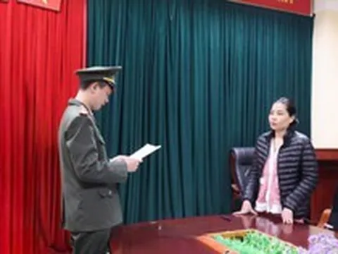 Ra quyết định khám xét, khởi tố Quách Thị Giang SN 1988 và chồng