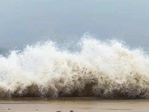 Áp thấp nhiệt đới ở Tây Bắc Thái Bình Dương có thể mạnh thành bão