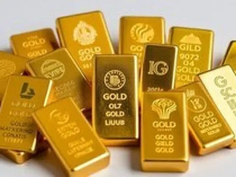 Giá vàng hôm nay tiếp tục tăng dựng đứng, người cầm vàng lãi đậm chỉ sau một đêm