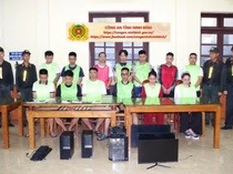 Nhận hơn 250 tỷ đồng từ 500 người dân trên cả nước, Nguyễn Văn Cương SN 1998 và 11 đối tượng bị bắt giữ