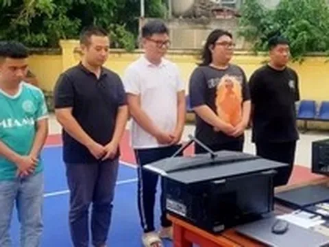 Thủ đoạn ‘qua mặt’ sinh trắc học, chiếm đoạt hơn 1.000 tài khoản ngân hàng