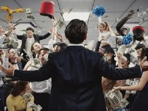 Cổ phiếu chứng khoán đồng loạt bùng nổ, có mã tăng hơn 14%: Chuyện gì đang xảy ra?