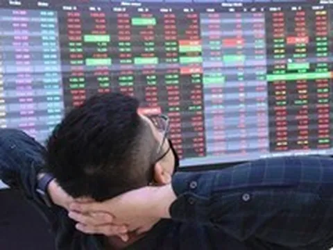 Chứng khoán tuần qua: Cổ phiếu PNJ có “biến”, hơn 1,2 tỷ cổ phiếu có thể phải rời sàn