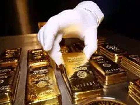 Giá vàng thế giới tăng mạnh nhất kể từ tháng 2