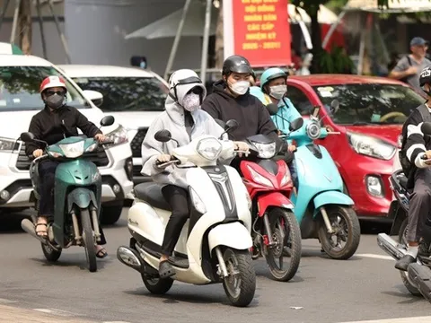 Dòng sản phẩm chống tia UV với khả năng ngăn chặn hơn 90% tia UV của UNIQLO